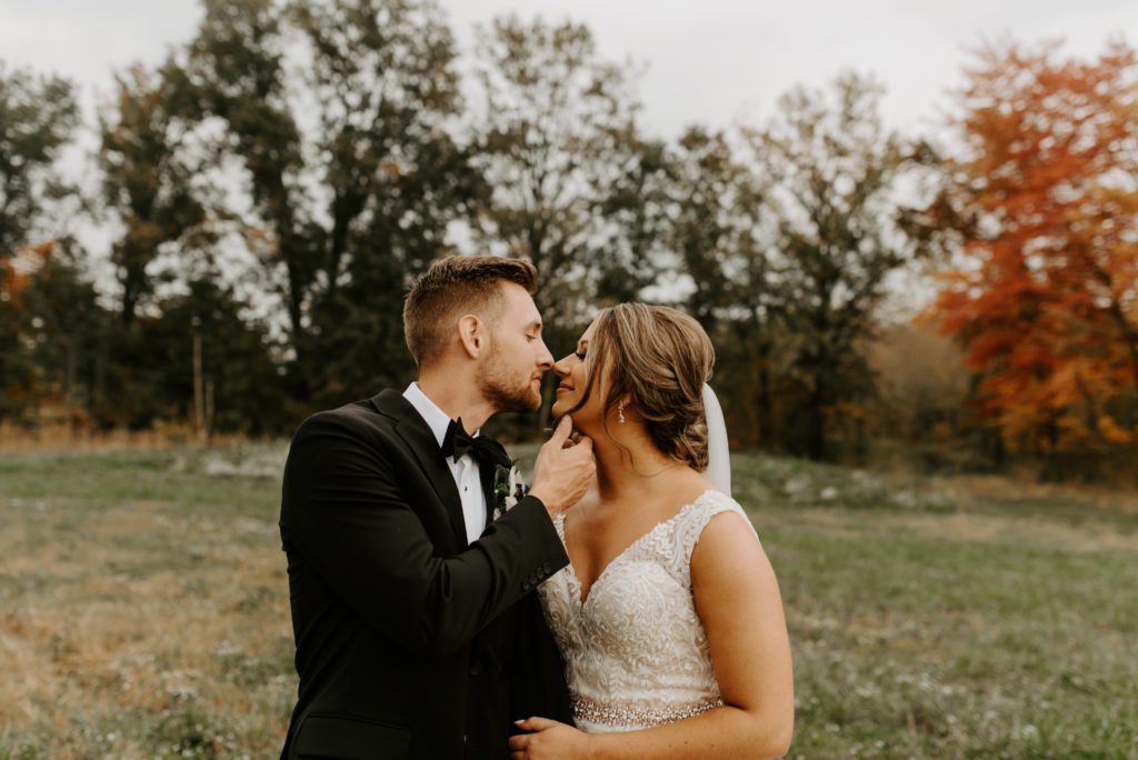 Bride and Groom Pictures, Estate at New Albany Fall Wedding